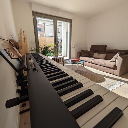 Appartement De Standing Avec Jardin Clamart Kültér fotó